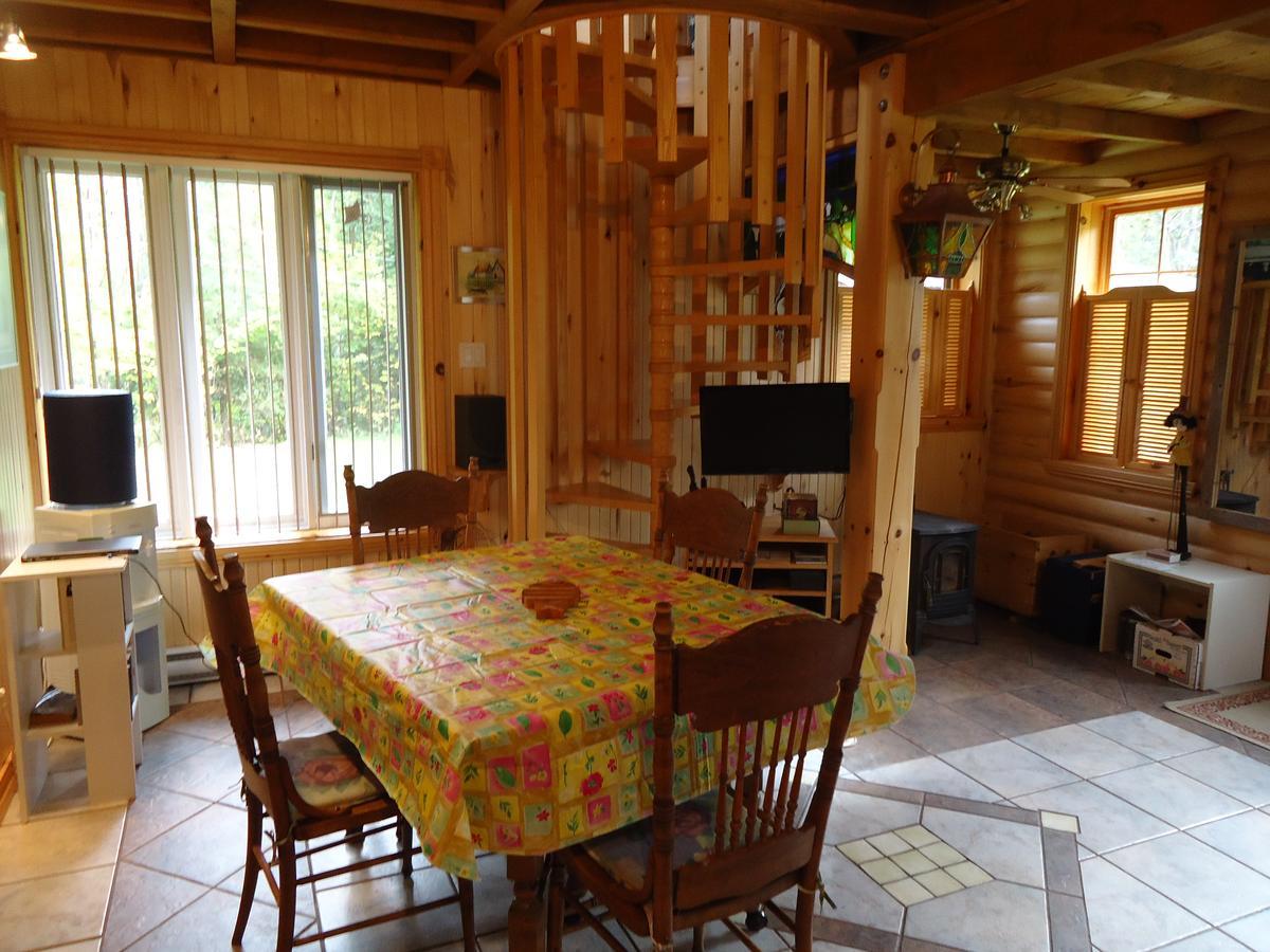Chalet Saint-Thomas Л'Анс-Сен-Жан Экстерьер фото