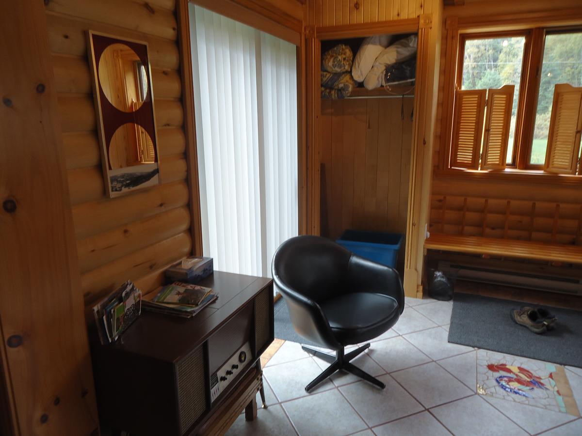 Chalet Saint-Thomas Л'Анс-Сен-Жан Экстерьер фото